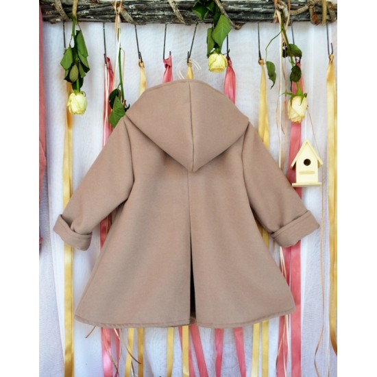 Fashionable coat for girls dress